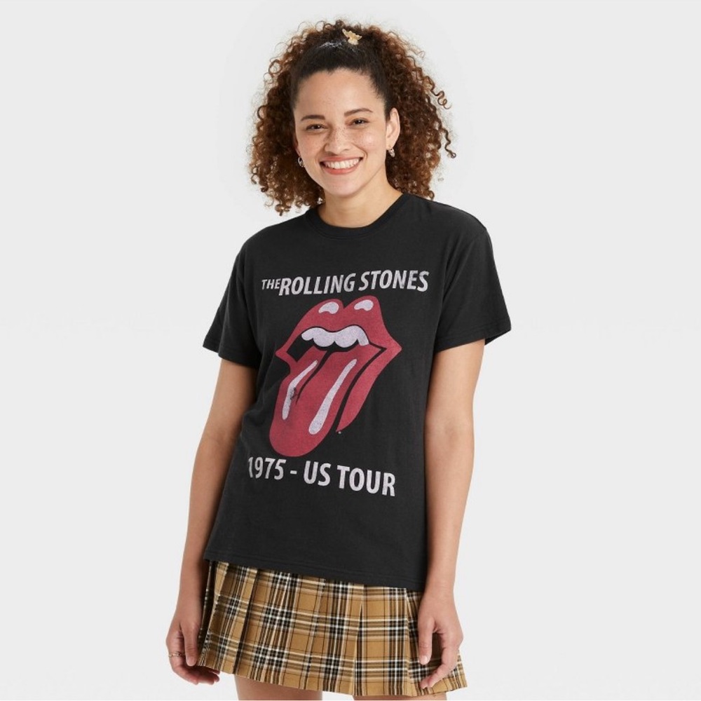 NWT The Rolling Stones Short Sleeve Graphic Tee Medium